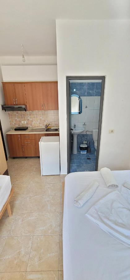 Alsi Rooms Ksamil Bagian luar foto